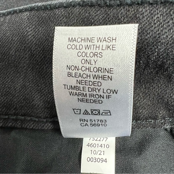 NWT m jeans by MAURICES Women’s Black Jeans Sz 18W Button Fly Distressed Stretch - Picture 7 of 15